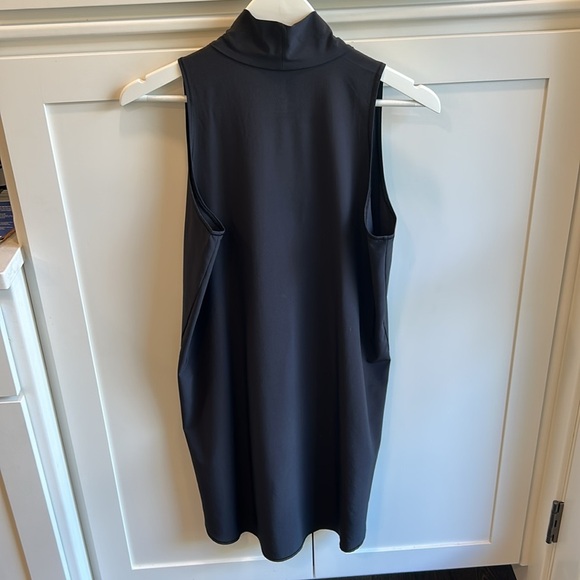 Lucy Destination Anywhere Sleeveless Active Dress Black Medium V-Neck Travel - Picture 7 of 12